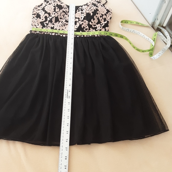 Esmerald Sundae 🌞048 Spaghetti Strap Dress Sz 7 Embellished  Strappy Black - Picture 8 of 11